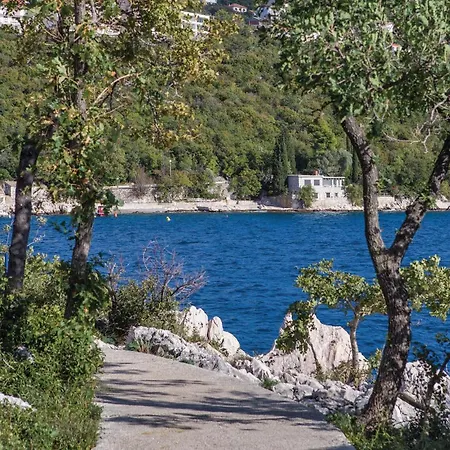 Gorgeous In Semesterbostad Dramalj