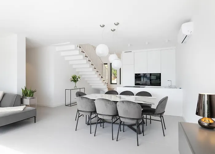 Gorgeous In Semesterbostad