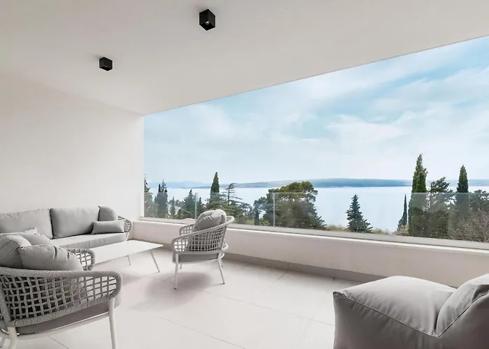 Gorgeous In Semesterbostad Dramalj