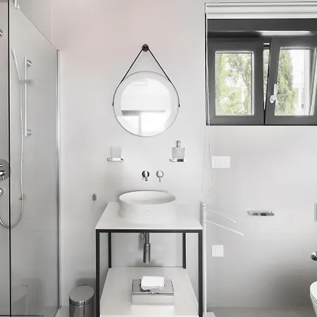 Gorgeous In Vikendica *